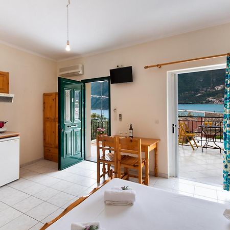 Mediterraneo Studios Vasiliki  Luaran gambar