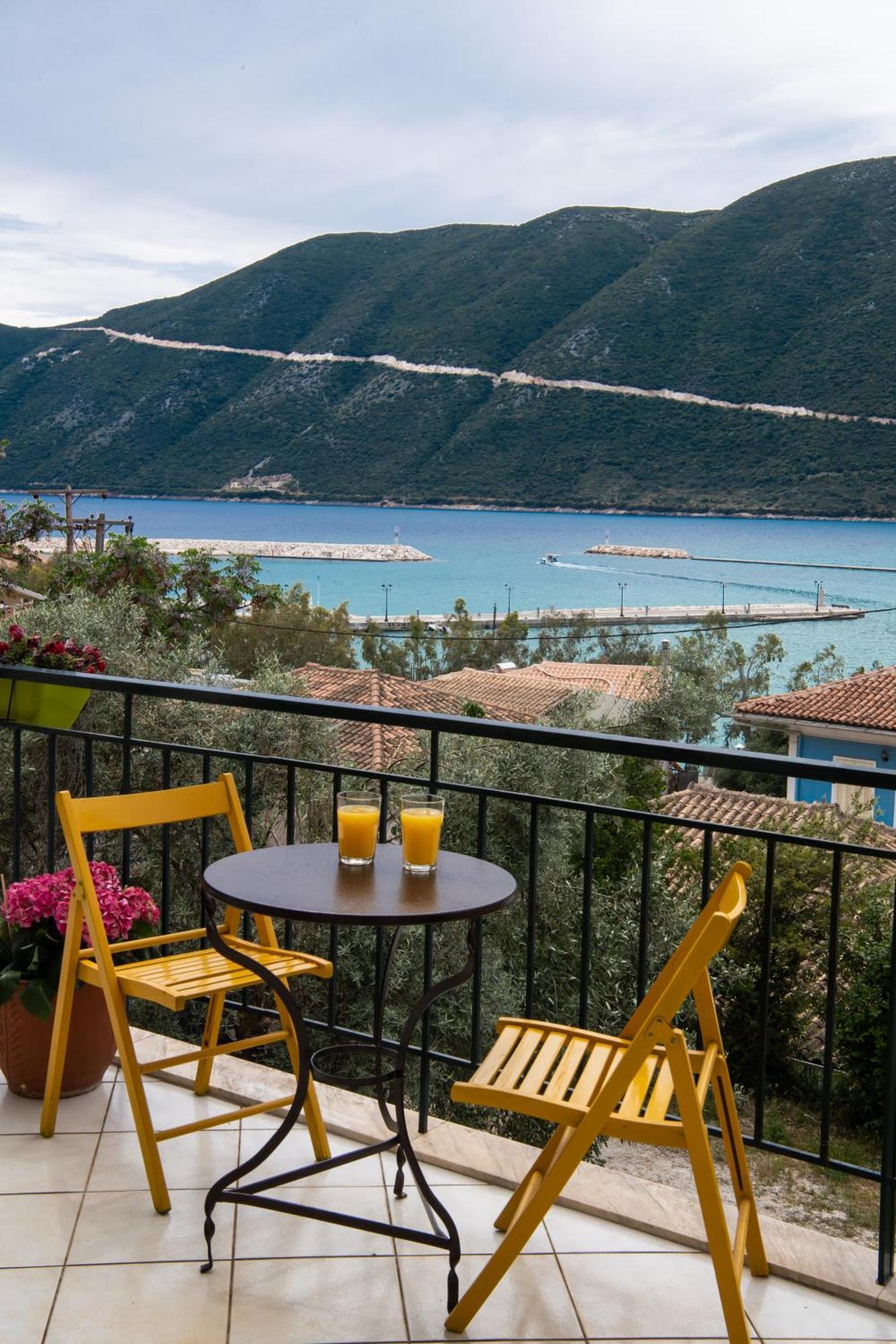 Mediterraneo Studios Vasiliki  Luaran gambar