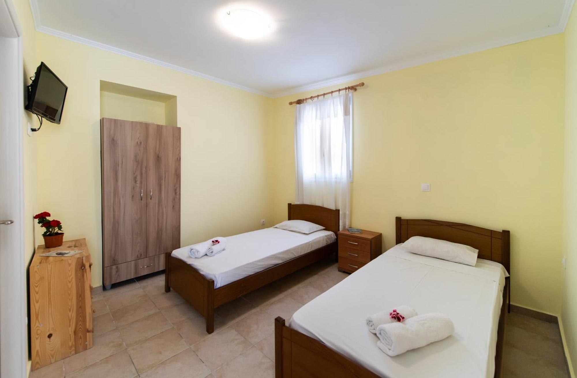 Mediterraneo Studios Vasiliki  Luaran gambar