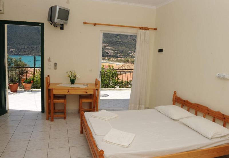 Mediterraneo Studios Vasiliki  Luaran gambar