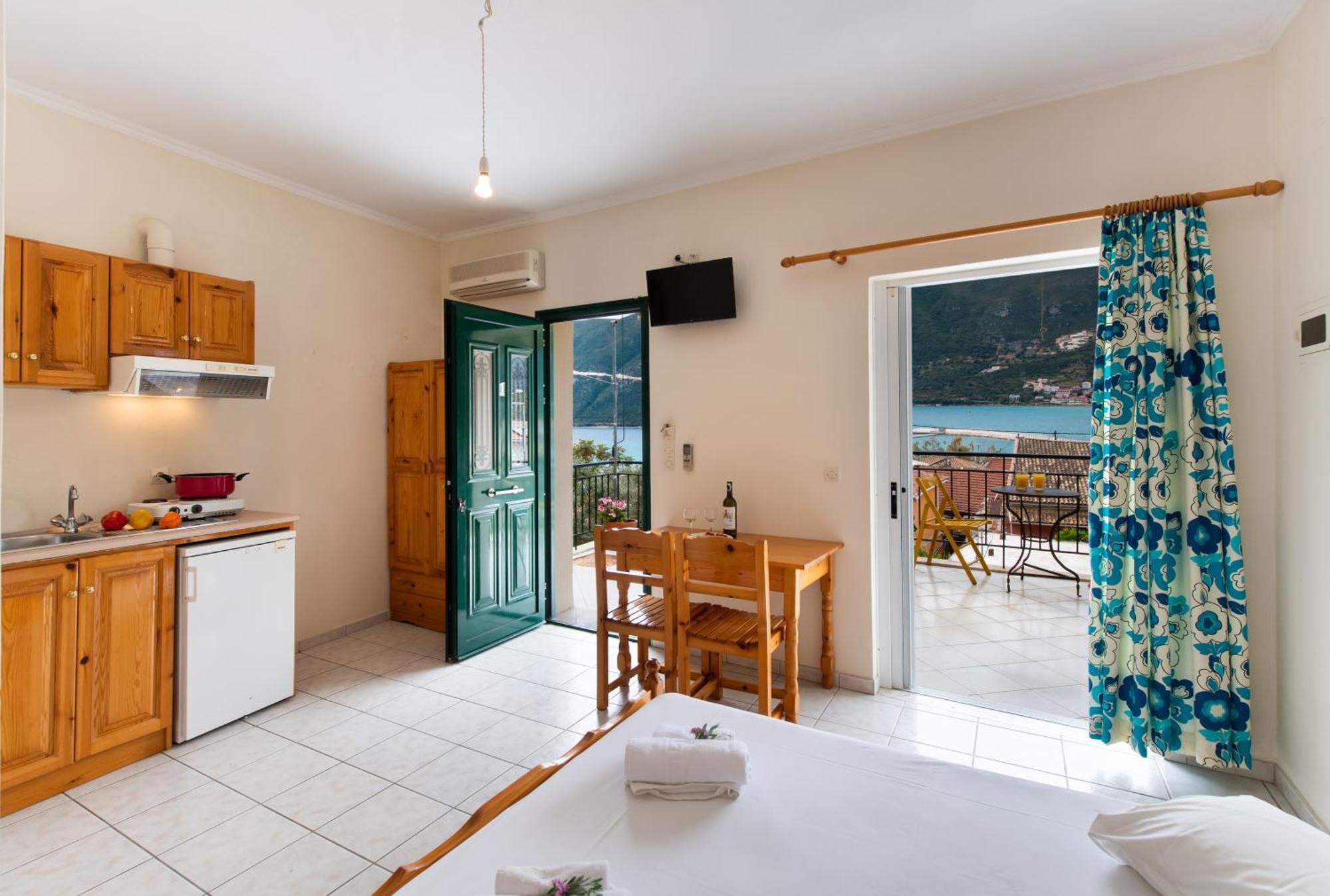 Mediterraneo Studios Vasiliki  Luaran gambar