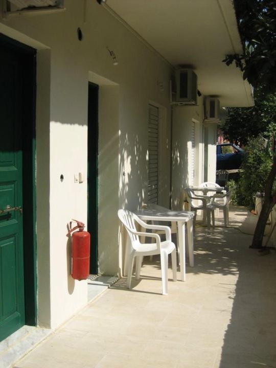 Mediterraneo Studios Vasiliki  Luaran gambar